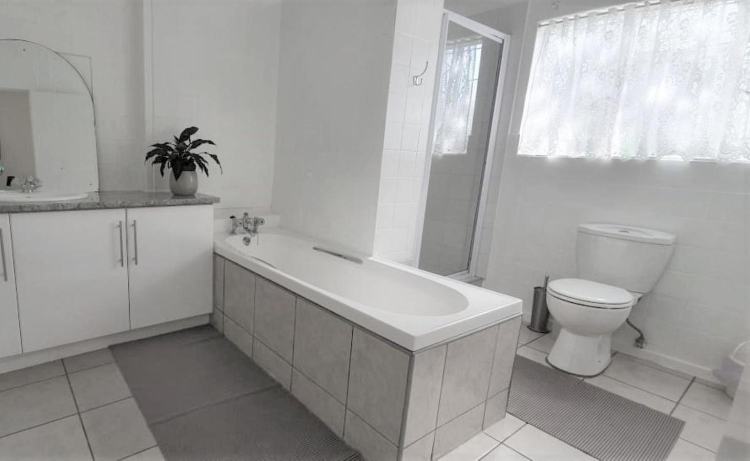 Chez Nous Bed And Breakfast & Self Catering 던디 외부 사진