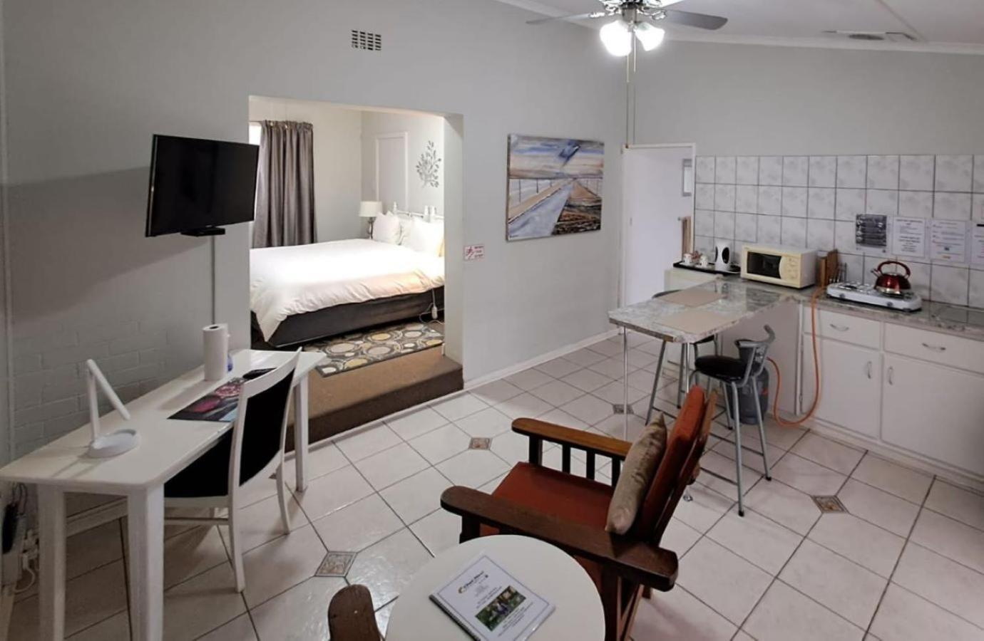 Chez Nous Bed And Breakfast & Self Catering 던디 외부 사진